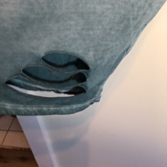 Torrid size 3 tee shirt - Picture 4 of 7